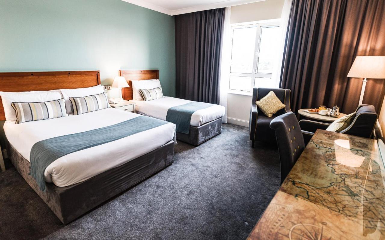 Celtic Ross Hotel & Leisure Centre ロスカーベリー エクステリア 写真